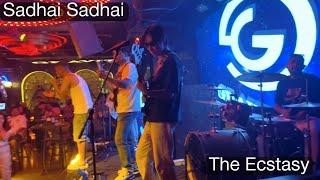 Sadhai Sadahi live Cover / Mantra Band / Club Gravity Siliguri/ City Center / The Ecstasy Band.