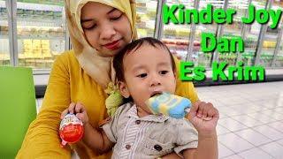 Anak Lucu Beli Kinder Joy & Es Krim Minion