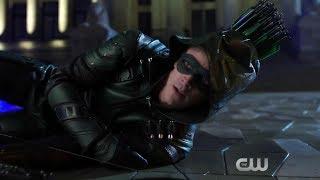 Elseworlds Part 1 Barry Kicks ass as the Green Arrow, Meets Oliver Queen