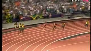 Alex Quiñónez en la final de 200 metros. Usain Bolt oro en Londres 2012