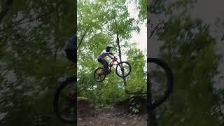 Kvalitní záběry #kolo #mtb #cyklistika #cesko #mtbikercz #downhill #bike #cr #cinematic