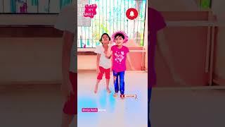 #fun#joy#masti#childhood#gulabisharara#Shreya dancing vibes with friends weekend#childhoodies ️🩵