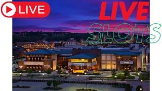 Live slots in Iowa! With @hotgarbageslots1424   Live handpay