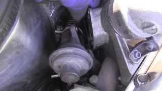 Mercedes Diesel Engine OM603 Removing EGR Valve