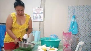 COOKING A PANCAKE/ ROSE KIKAY