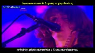 Arctic Monkeys - Crying lightning (inglés y español)