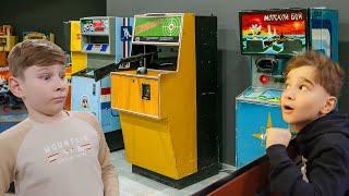 Лев против компьютерных игр история про старые Игровые автоматы   | Приключения Левы и Глеба