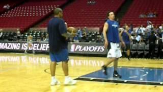 J.J. Redick, Mickael Pietrus & Magic warmup