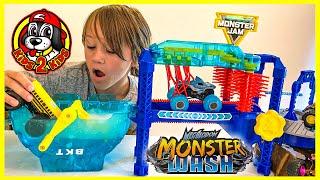 Monster Truck Toys UNBOXING  Monster Jam MEGALODON MONSTER Car WASH (Dirty to Clean Color Changers)