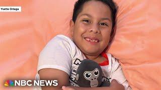 Stranger travels 1500 miles to return lost stuffed animal to 9-year-old