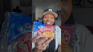 Trying Hostess Twinkies with Cherry 7-Eleven Slurpee-flavored filling #snacks