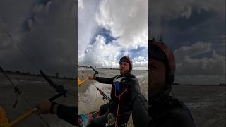 Kitesurf  à Aytre 17 Charente-Maritime F-one bandit 8m twintip trax carbone #kitesurfing #gopro