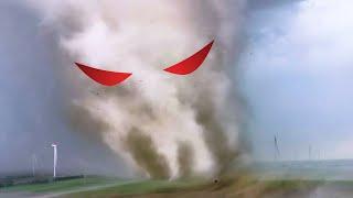 The most amazing Chuthulu tornado video ever captured!