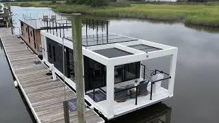  Modern 11 | La Mare Houseboat – Contemporary Luxury on Water! ️ (Waterlodge)