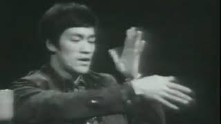 Bruce Lee & Tai Chi Chuan (Bruce Lee talks about Tai Chi)