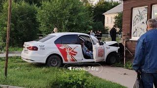 Таксистка перепутала педали или профессию? Real Video