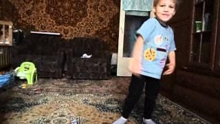 Child's dancing. Boreta -- Lobegrinder