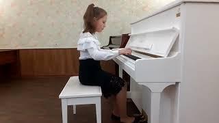 Опаряк Ірина, Могилів-Подільська мистецька школа