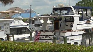 Broken bridge leaves boaters stranded in Caloosahatchee River