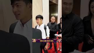 Bí mật showbiz | Phản ứng của Lê Tuấn Khang khi bị vô tình chen hàng trên thảm đỏ #Letuankhang