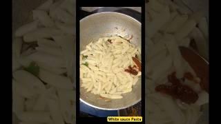 Instant white sauce pasta#pasta #whitesaucepasta #pastarecipe #viralvideo #food #shorts #ytshorts