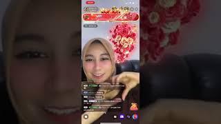 Host cantik di Live Streaming 05022024