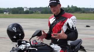 Hang-Off mit dem Motorrad (Knieschleifen)