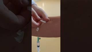 Cannula insertion technique #trending #shots #shorts