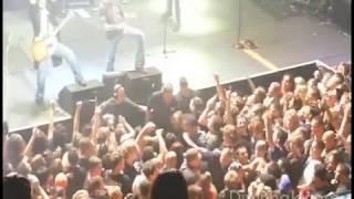 Axl Rose Stops Song in the Middle, Confronts Fan at Warfield Theatre, SF.