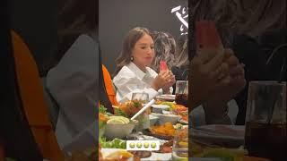 العالم كله بوكل سمك الا سارة 