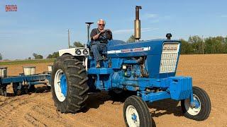 FORD 5000 Tractor Planting Corn