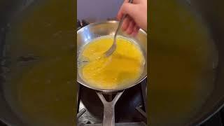 Cooking an Omelette in a Stainless Steel pan #food #howto #egg