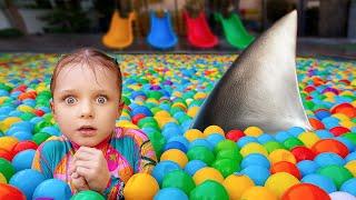 5 Reasons Kids LOVE Filling The Pool With Balls