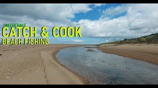 BEACH FISHING-CATCH & COOK UK #fishingislife #catchandcook #beachfishing #bassfishing #foraging