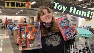 Toy Hunt! Doll Finds at Turn 7 Liquidation - Rainbow High LOL & More!