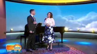 Lea Salonga and David Campbell sing A Whole New World