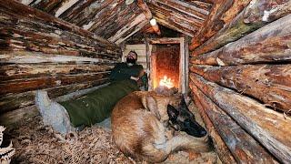 Budowanie Ciepłego Schronienia Survivalowego Bushcraft W Dzikiej Przyrodzie, Ognisko