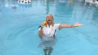 Andrea Kiewel springt ins Wasser - Wet T-Shirt Teil 2 - ZDF Fernsehgarten - 23. Juni 2024