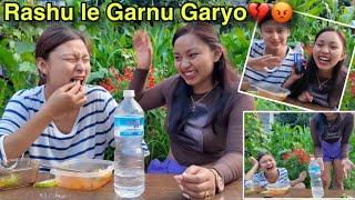 BOTTLE FLIP CHALLENGE|| SPICY RAMEN*RASHU LE GARNU GARYO AAJA !!