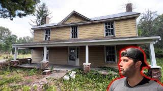 I Was So DUMB For Going Inside This Abandoned House!