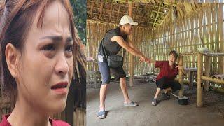 Nguyen came to Mai's house and intended to drag Mai back to his house, the woman's reaction