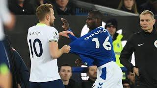 Abdoulaye Doucouré RED CARD vs Tottenham vs Everton AFTER TOUCHING Harry Kane in  FACE, Doucouré RED