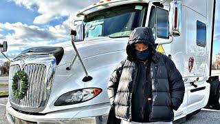 Canada’s Truck Driver Shortage: Why It’s Hard to Get a Job as a Foreigner