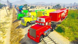 Mack Truck Hauler in trouble with train spiderman Mack & Friends