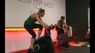 SPRINT 30 min - HIGH INTENSITY INTERVAL TRAINING - Club West - Bernice en Linda