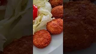 فلافل ترد و خوشمزه هفت چنار / light and crunchy falafel