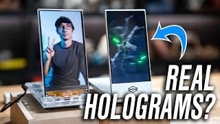 Hands-On with Looking Glass Go "Holographic" Display!