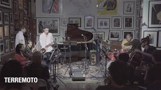 Mauricio Morales - Terremoto (Live At Mr. Musichead Gallery)