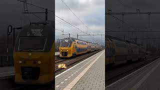 (Tyfoon) VIRM Raast Door Station Lage Zwaluwe!