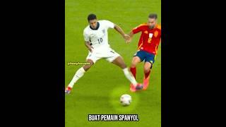 100% smooth skills di sepak bola 